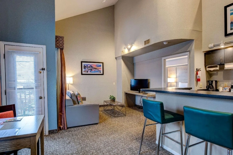 2 Bedrooms Quadruple Suite