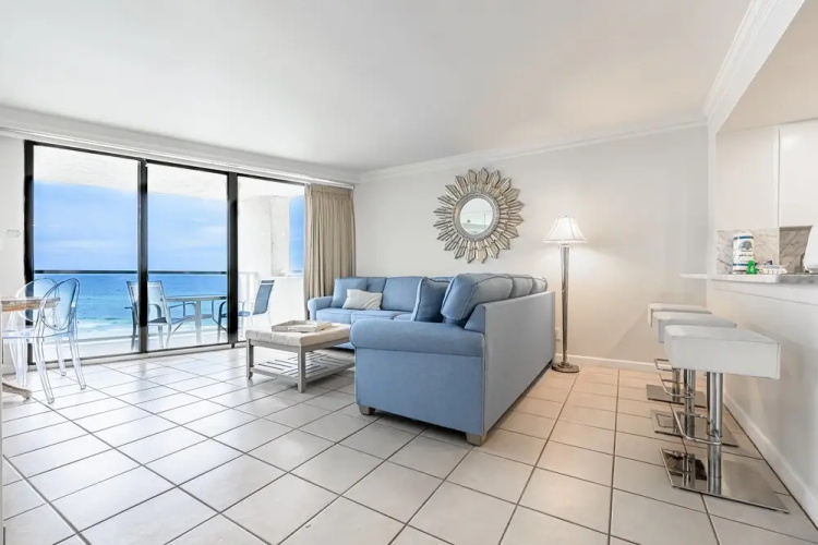 Beachside Two 4287