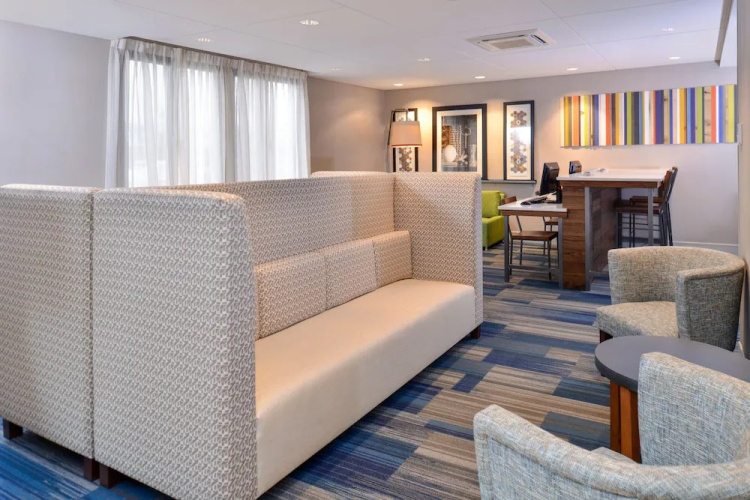 Hampton Inn Rochester South
