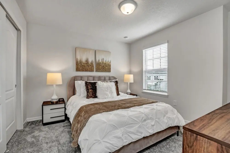8919 Windor Westside