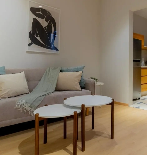 2 Bedrooms Apartment