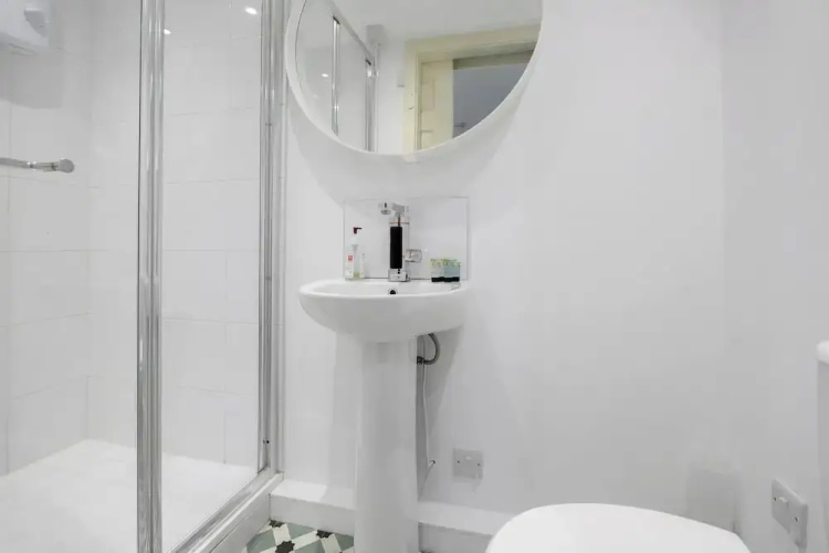 Ecclesall Road Apartment