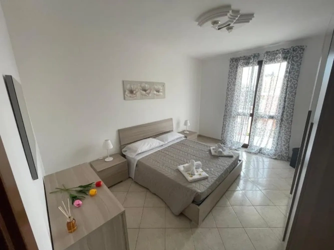 3 Bedrooms Apartment