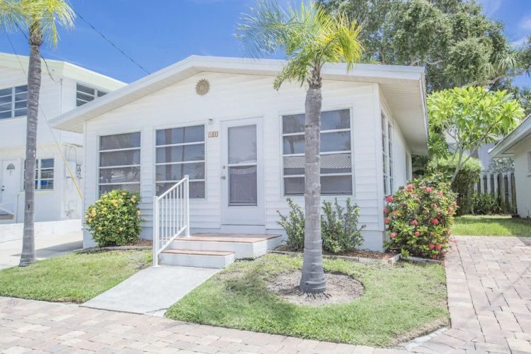 Aloha Kai Unit 48 1 Bedroom 1 Bathroom Apts