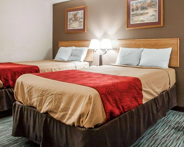 Econo Lodge Inn & Suites Jackson Northwest