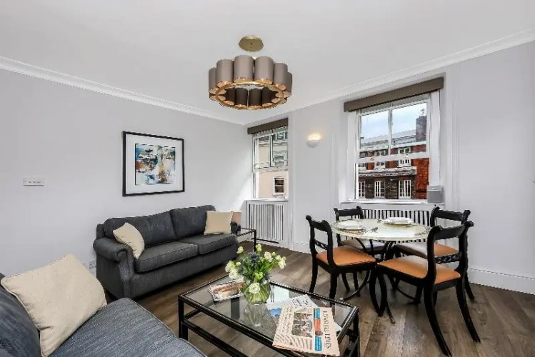 2 Bedrooms Classic Apartment