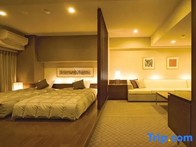Quadruple Junior Suite