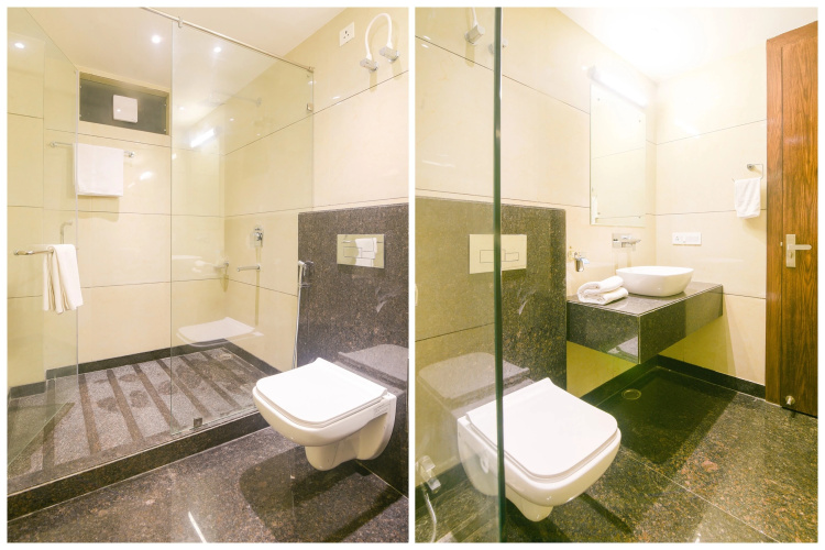 OYO 77736 Hotel Starlight