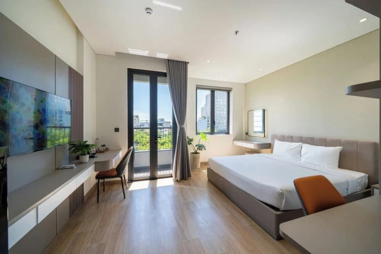Luxury Studio with balcony and with park view