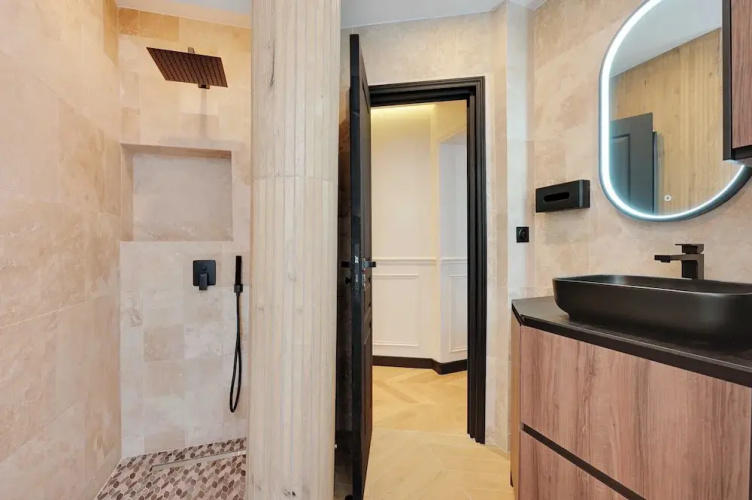 Charming apt - 2br/6p - Ternes/ Arc de Triomphe
