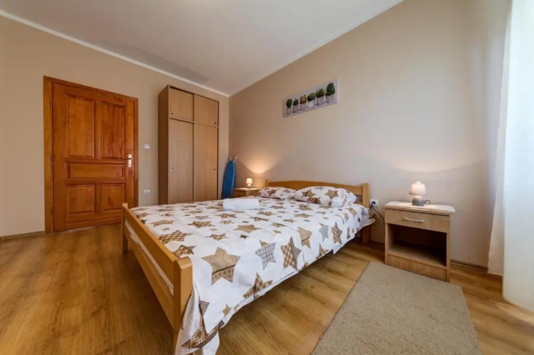 Apartments Pelle