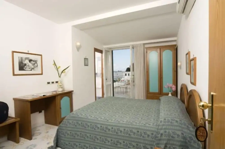 Standard Double room with sea view