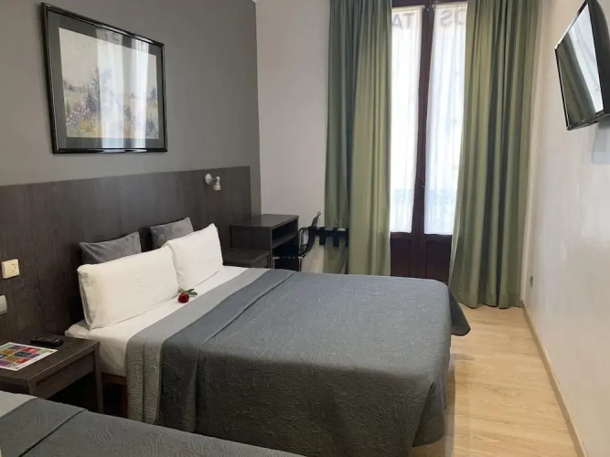Ciudad Condal Hostal