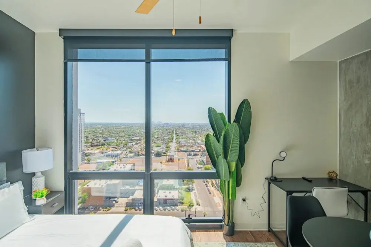 ROVE LIVING/KB - Joy on 4th
