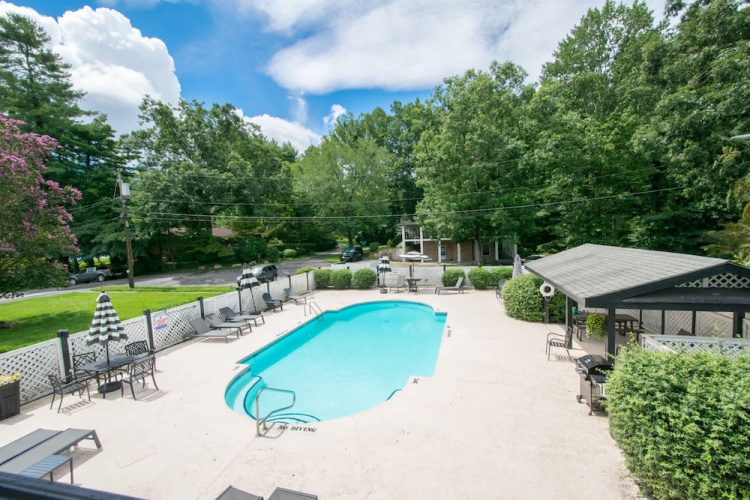 Lakeview 1br Condo W Deck Walk To Village - Hendersonville, NC