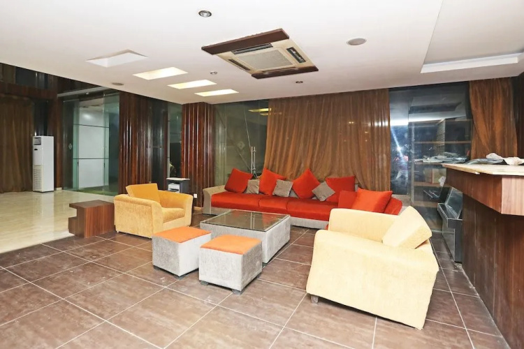 OYO 26932 Rv Homes