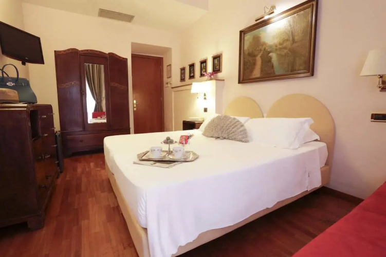 Angel Hotel