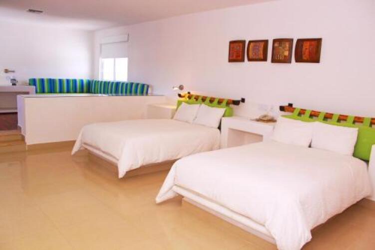 Imagen de Seven Crown Express &amp; Suites Cabo San Lucas
