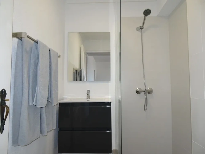 2 Bedrooms Apartment with sea view