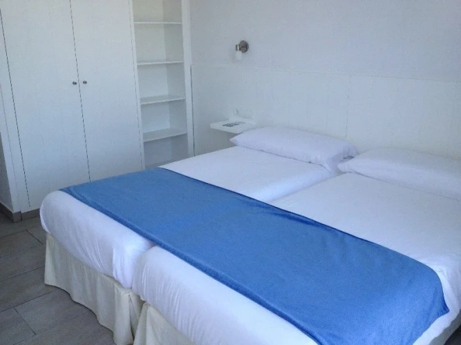Standard Double room with lake view
