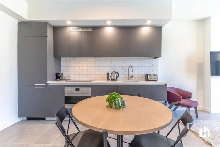 1 Bedroom Comfort Apartment with balcony and with city view