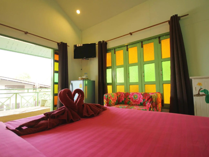 Baanrak Amphawa Homestay