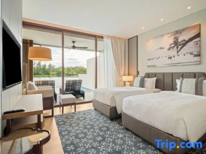2 Bedrooms Deluxe Apartment