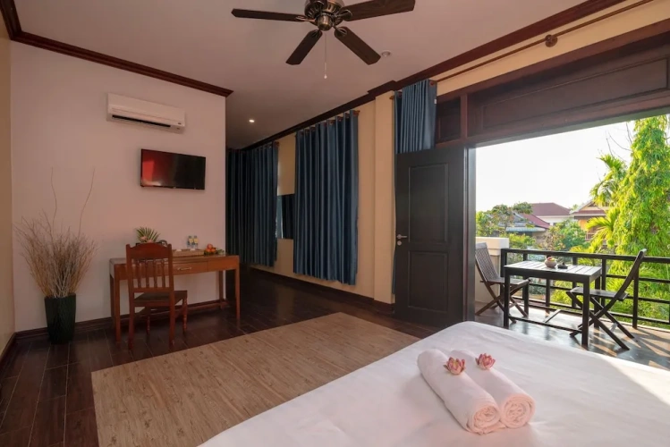 4 Bedrooms Villa