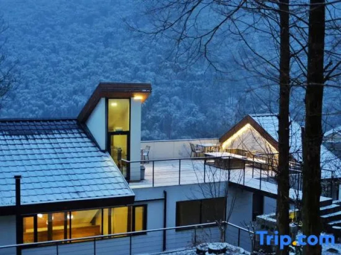 Juesu Hot Spring Hostel