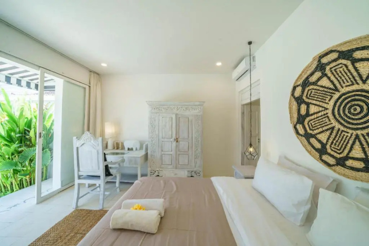 Villa Kelapa Putih - Spacious 4-bedroom Villa with pool PERFECT LOCATION