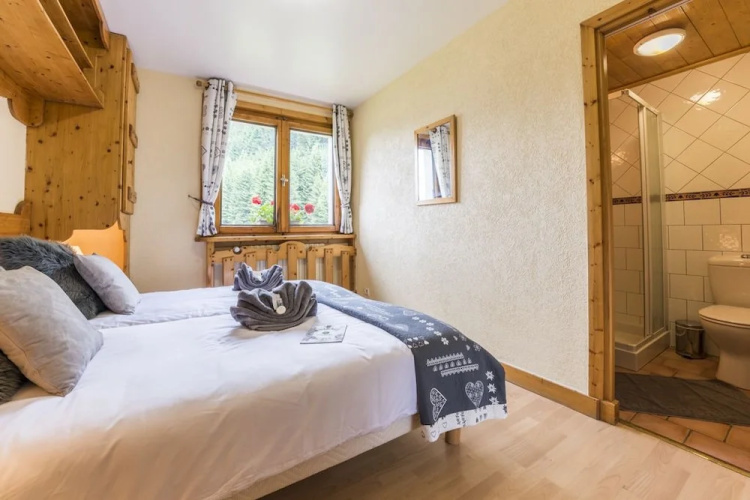 Chalet Bluebell