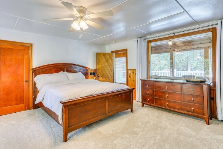 3 Bedrooms Cottage with balcony