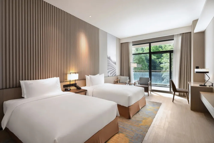 Holiday Inn Resort Mengding Mountain