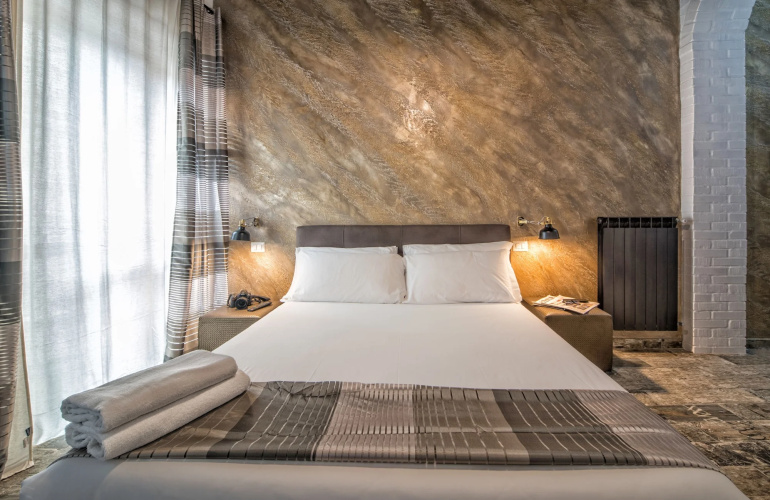 StarHome NAVONA