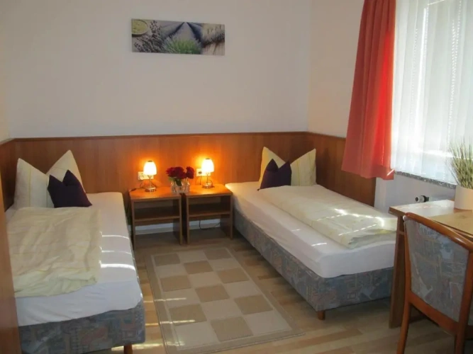 Standard Single room