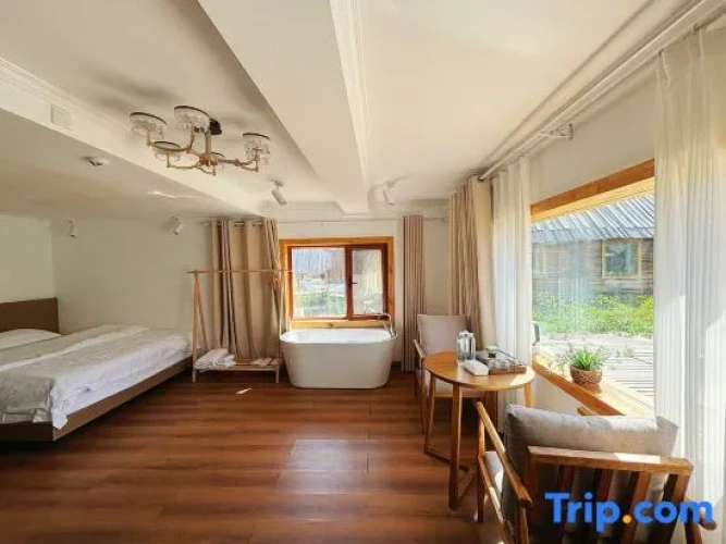 Standard Triple Family room