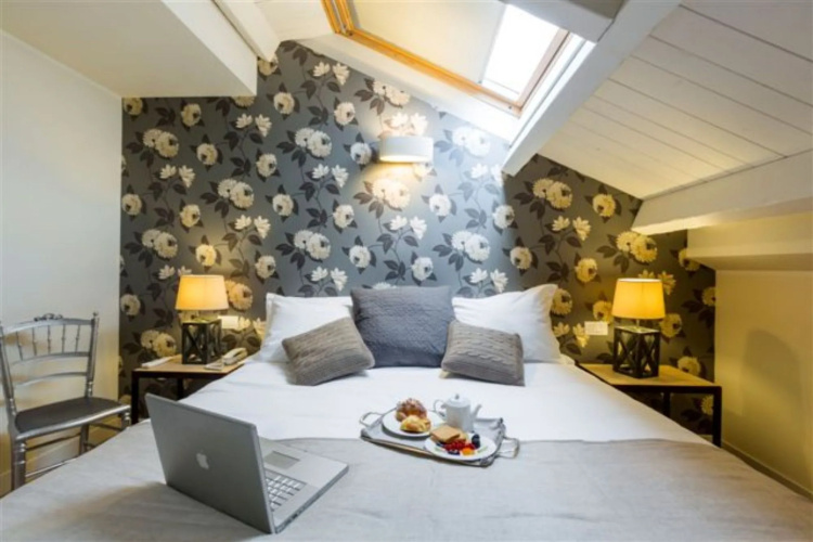 Hotel 900