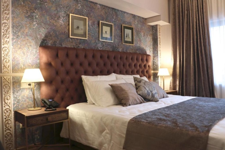 Deluxe Double room with balcony and with mountain view