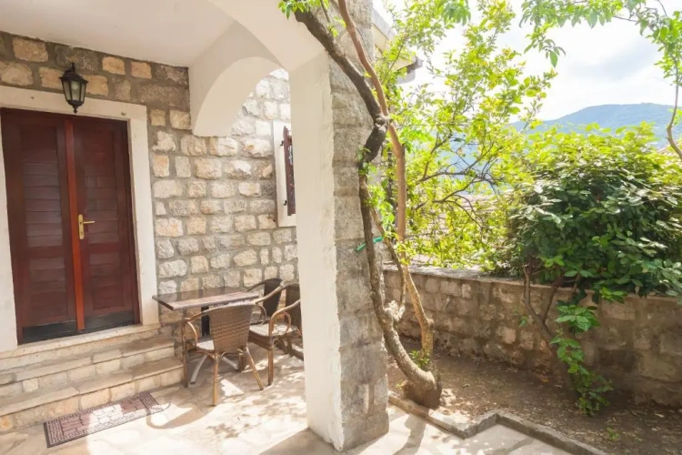2 Bedrooms Duplex Apartment with balcony and with sea view