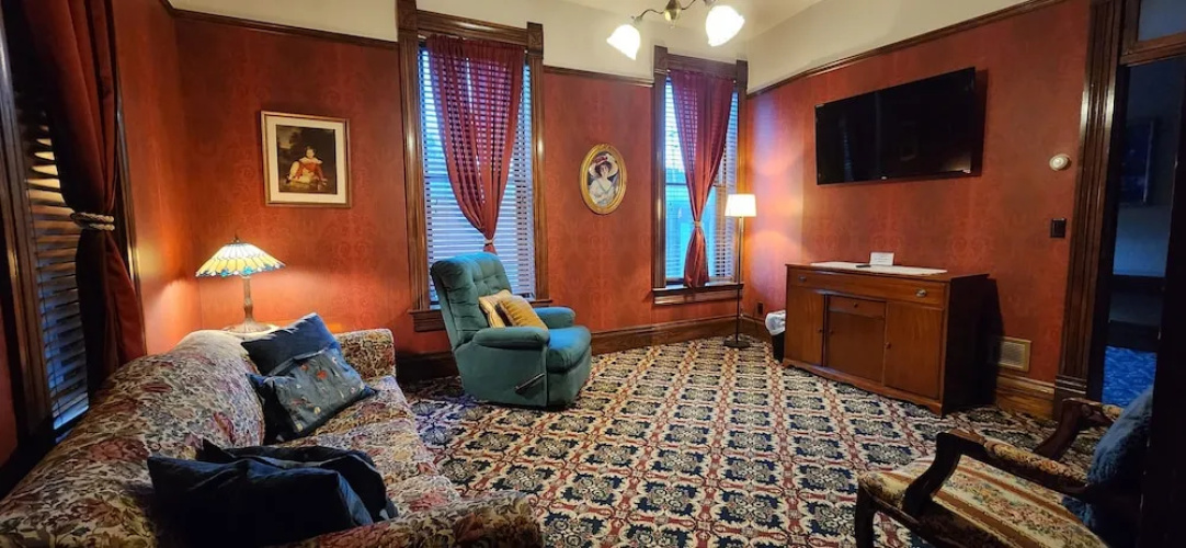 Stampmill Inn Victorian Suites