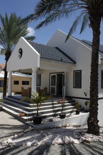 Sun Sea Sleep Apartments