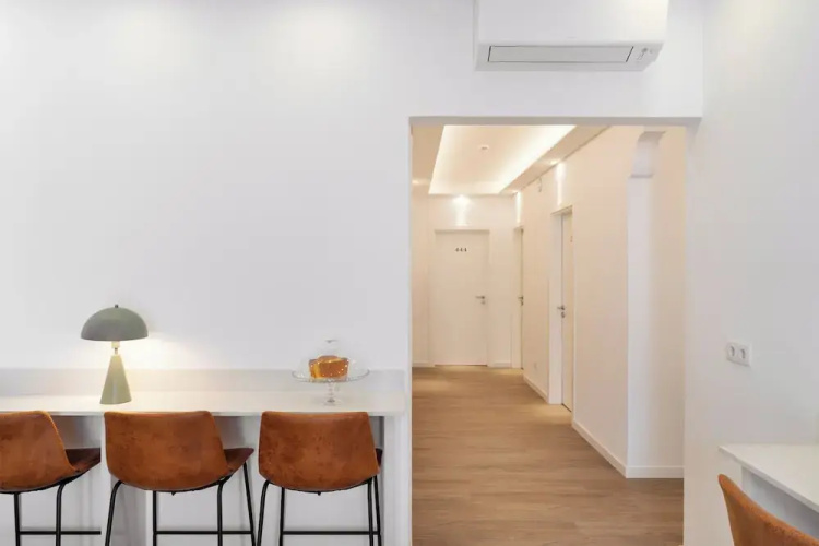 Faro DAZ House by Get Your Stay