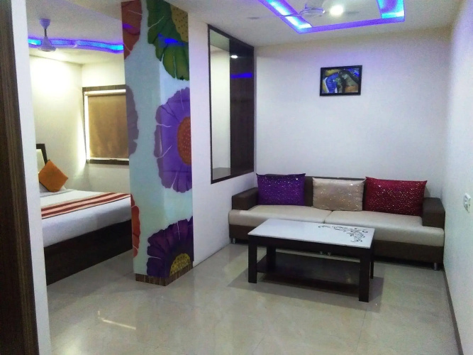 Hotel Karan Vilas