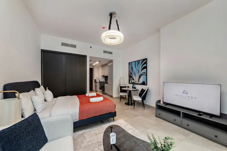 Modern Studio at Paragon