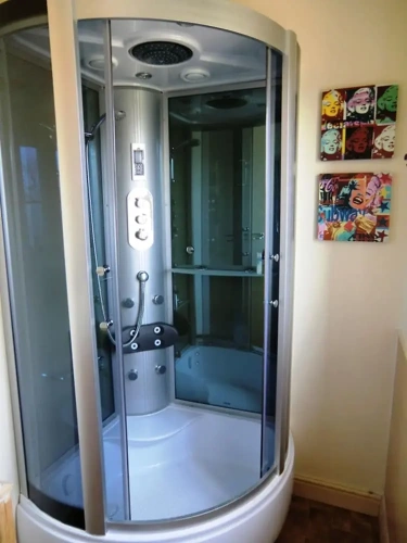 Standard Twin room with garden view