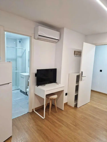 Modular Suites Alfonso Gomez