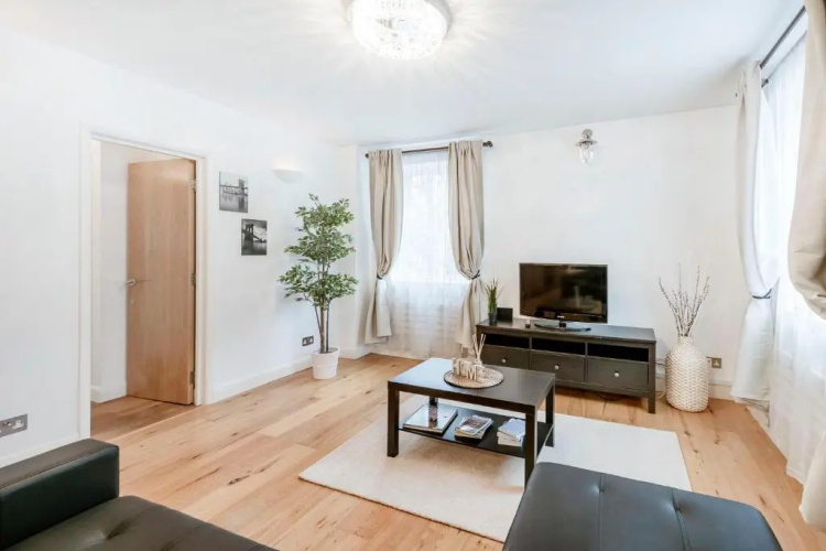 CHARMING APARTMENT By HYDE PARK