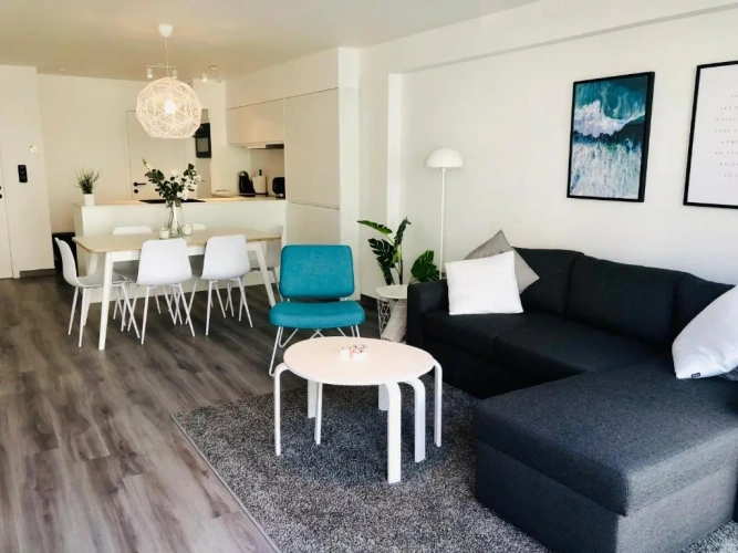 2 Bedrooms Apartment