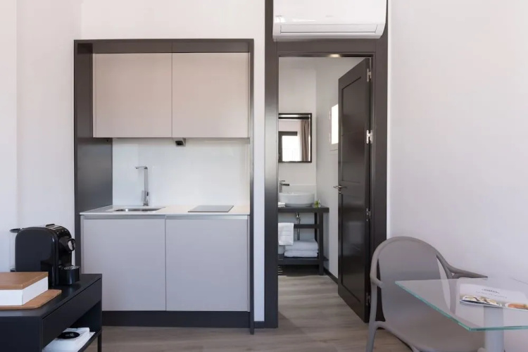 Puerta Catedral Holiday Suites