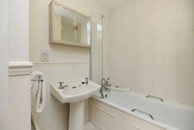 Chiswick Views & Space Elegant 3bdr Duplex With Parking